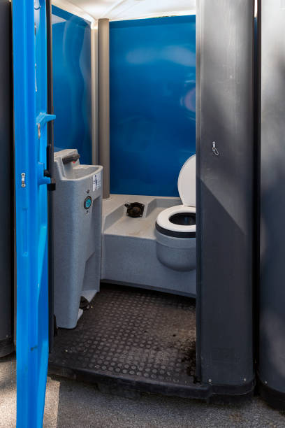 Portable Toilet Options We Offer in Cleves, OH