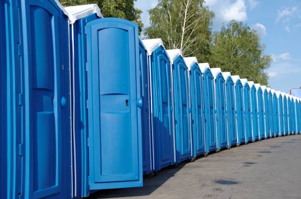 Best Emergency porta potty rental  in Cleves, OH